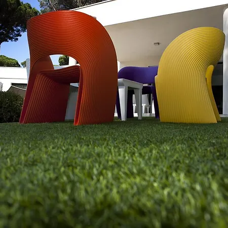 Oda ve Kahvaltı Californie 4*